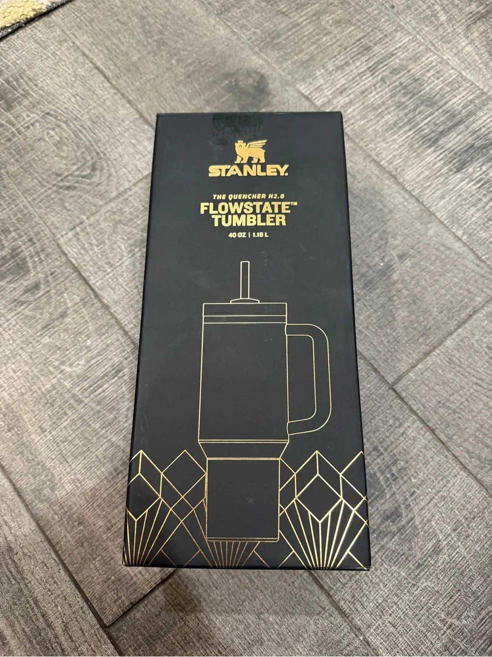 NEW Stanley Quencher H2.0 FlowState 40oz Tumbler Limited Edition w/ Box - Picture 2 of 6